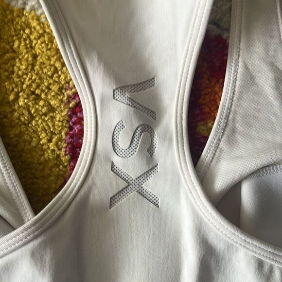 VICTORIA’s SECREt VSX SPORT WHITE SPORTS BRA LARGE - Picture 2 of 6